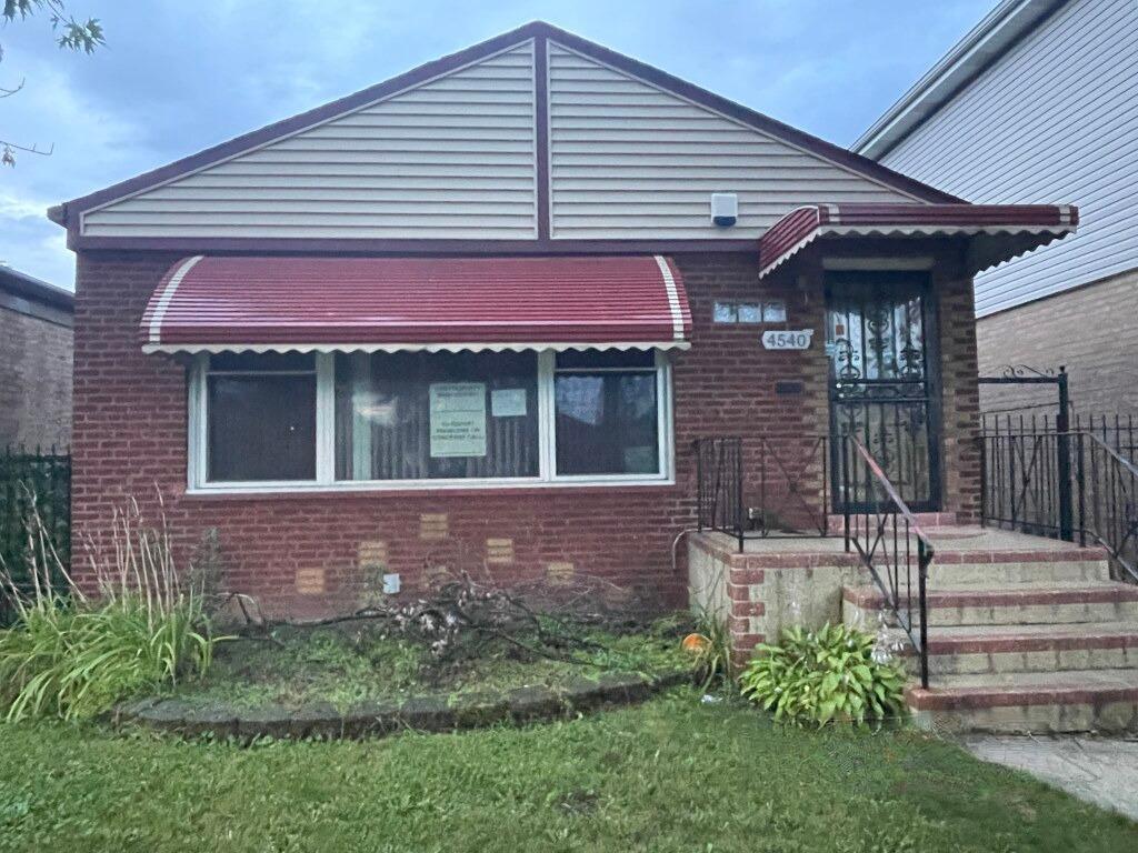 4540 S Leclaire Ave., Chicago, IL 60638