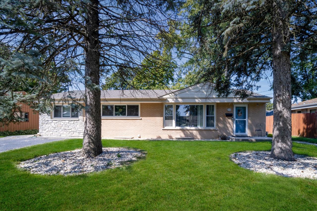 514 S 4th Ave., Des Plaines, IL 60016
