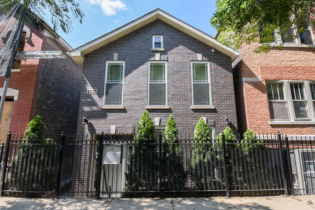 1828 S Peoria St., Chicago, IL 60608