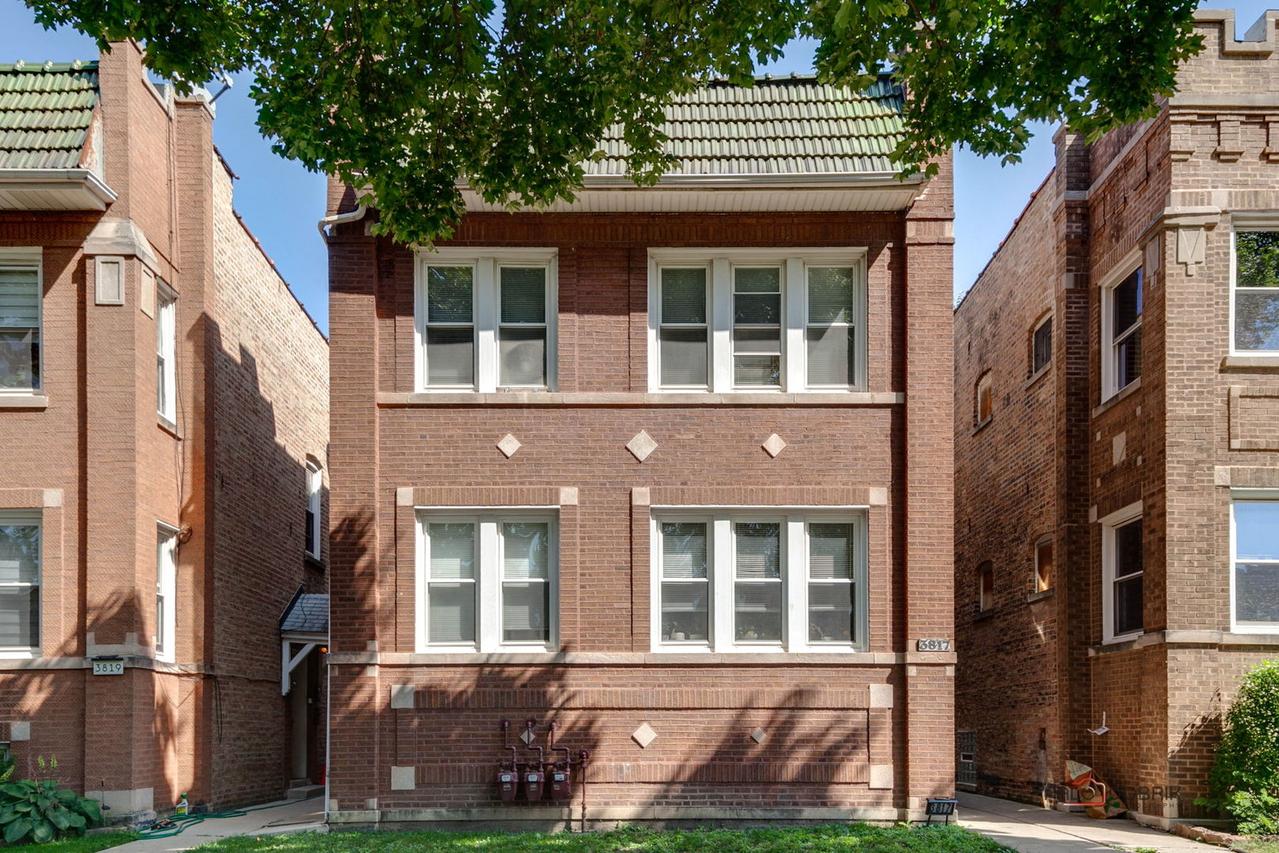 3817 N Sawyer Ave., Chicago, IL 60618