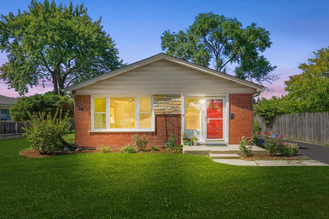 510 S 6th Ave., La Grange, IL 60525