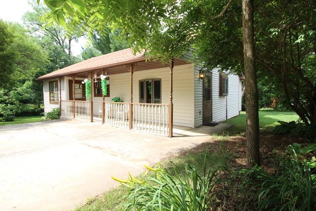 21244 W Highway Rt 113, Custer Park, IL 60481