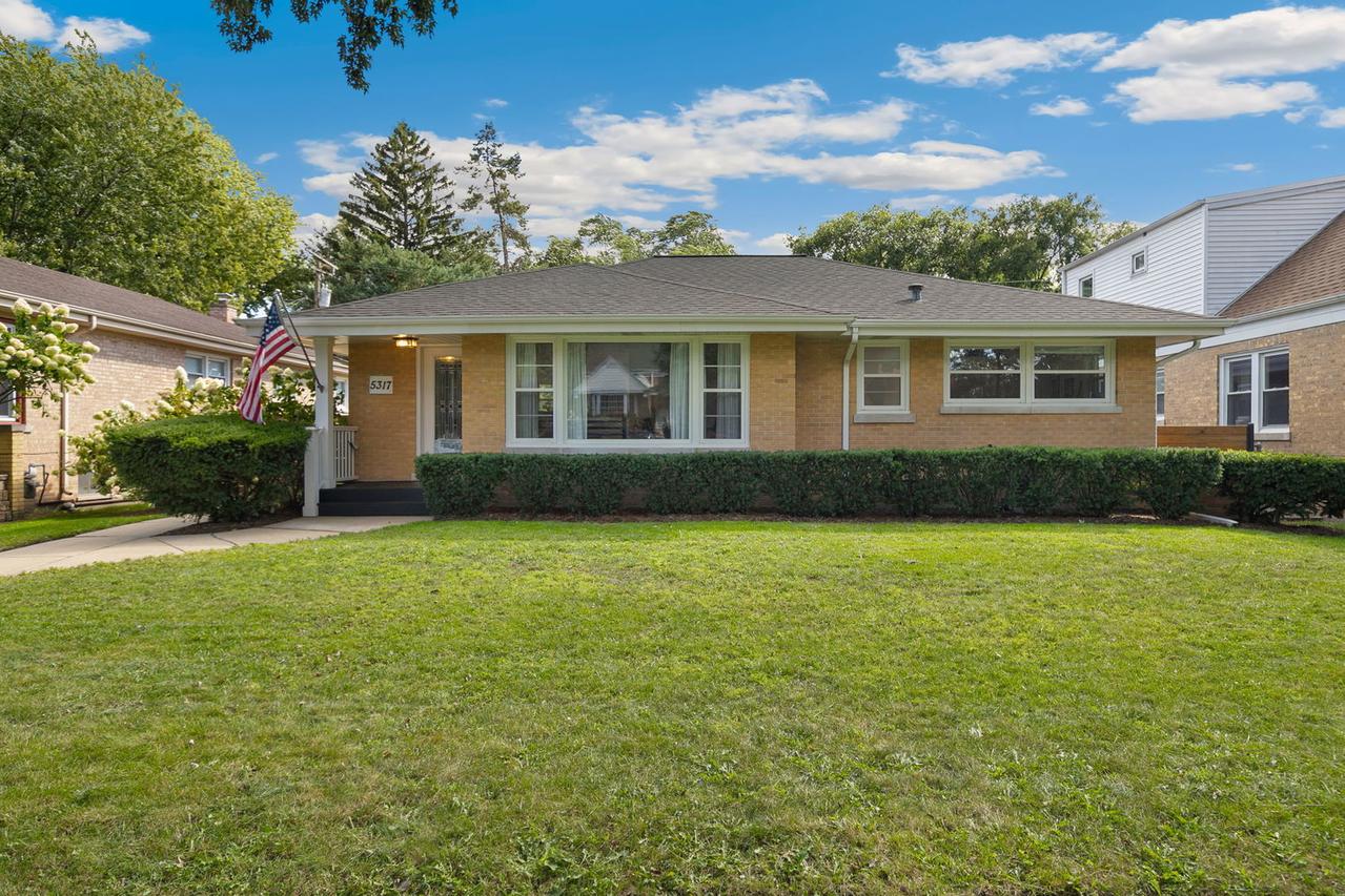 5317 Suffield Ct., Skokie, IL 60077