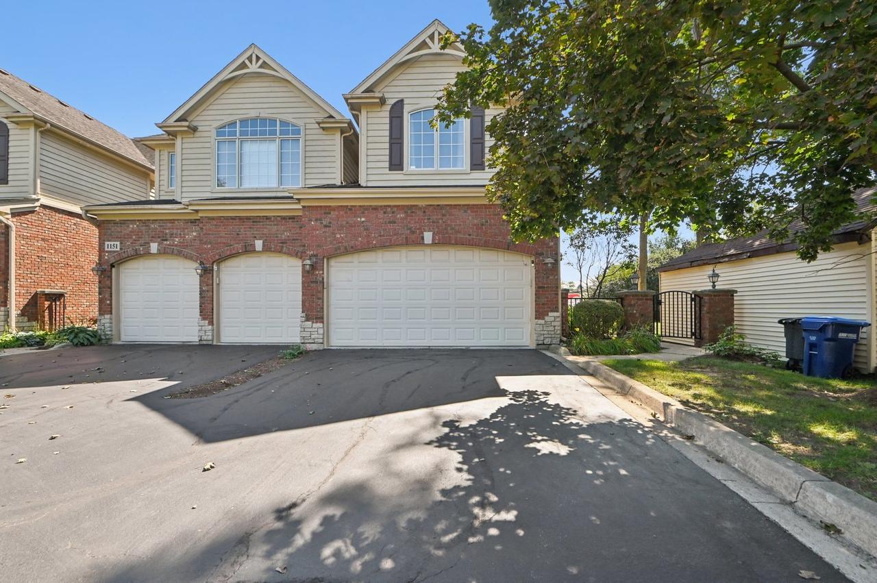 1161 Lisle Pl., Lisle, IL 60532