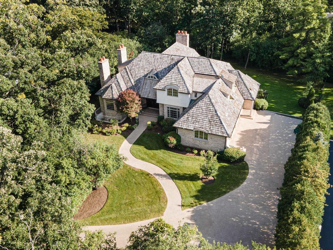 1401 W Everett Rd., Lake Forest, IL 60045