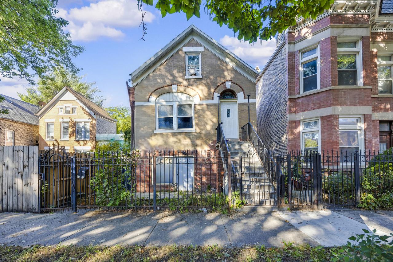 2334 S Trumbull Ave., Chicago, IL 60623