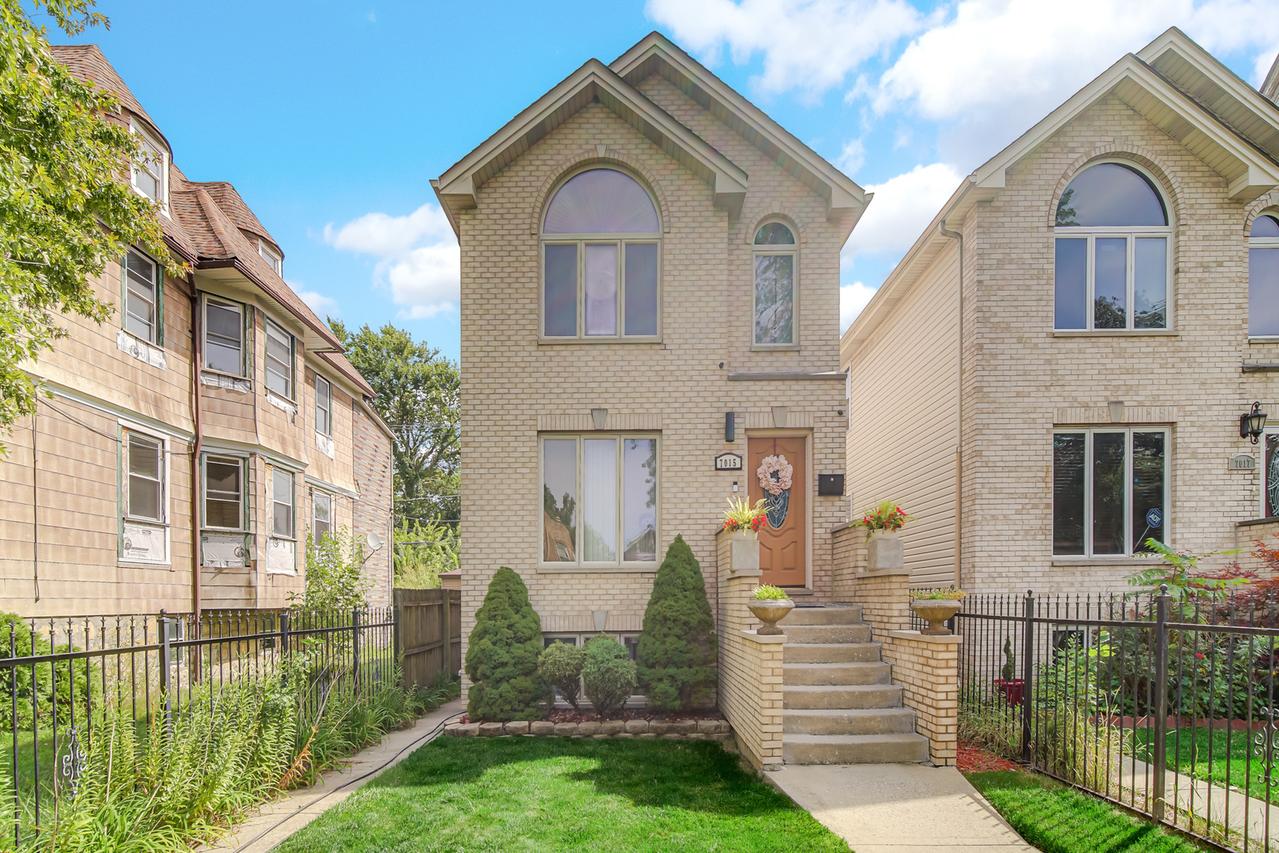 7015 S Indiana Ave., Chicago, IL 60637