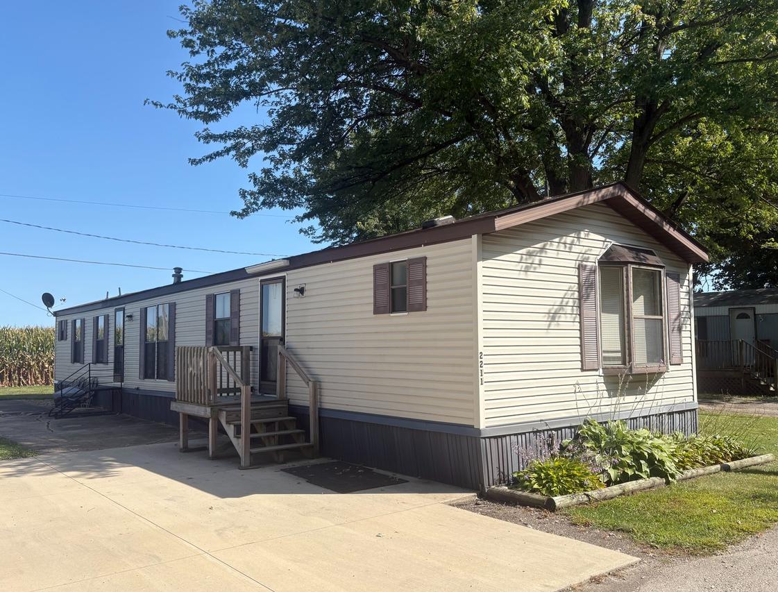 2211 Crestview Dr., Princeton, IL 61356