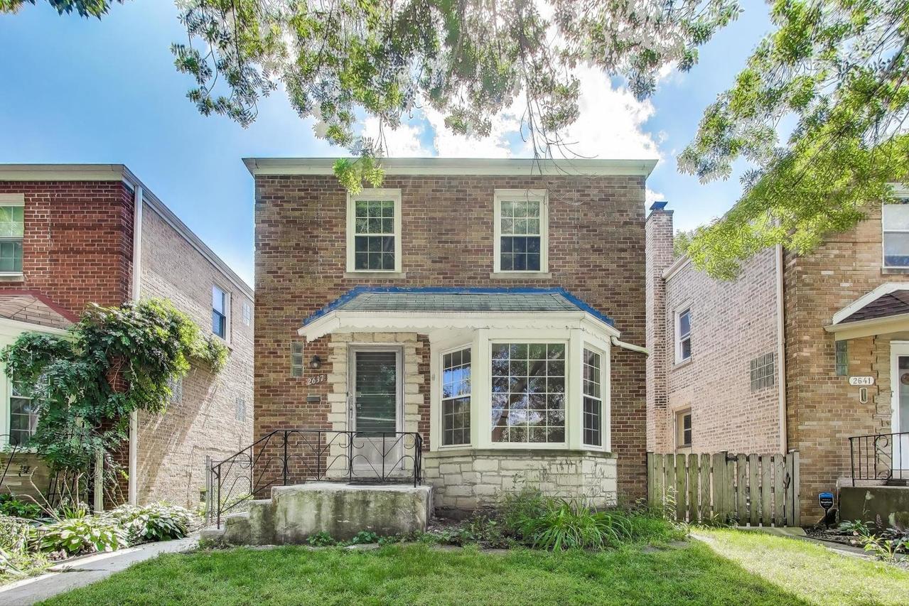 2637 W Catalpa Ave., Chicago, IL 60625