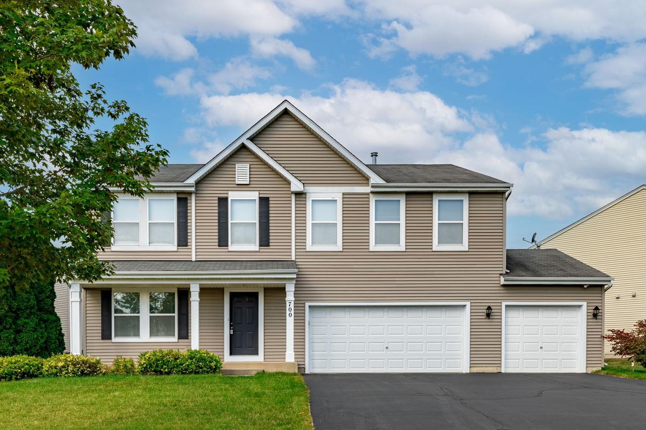 700 Brighton Dr., Pingree Grove, IL 60140