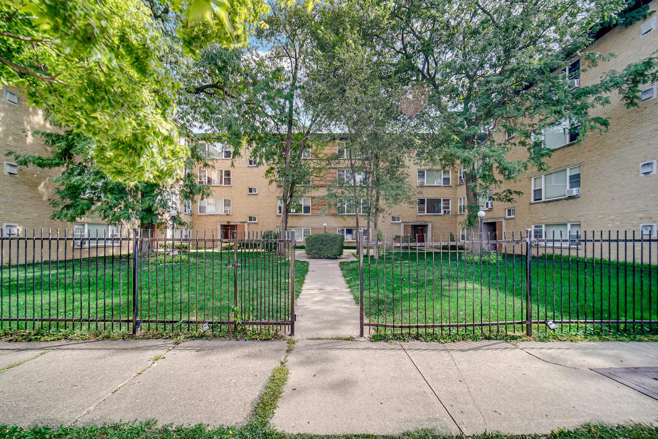 6145 N Seeley Ave. #3B, Chicago, IL 60659