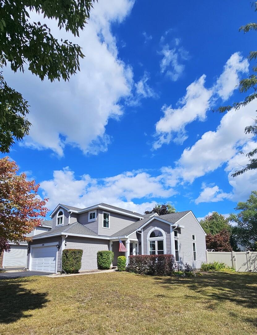 1593 Vineyard Dr., Gurnee, IL 60031