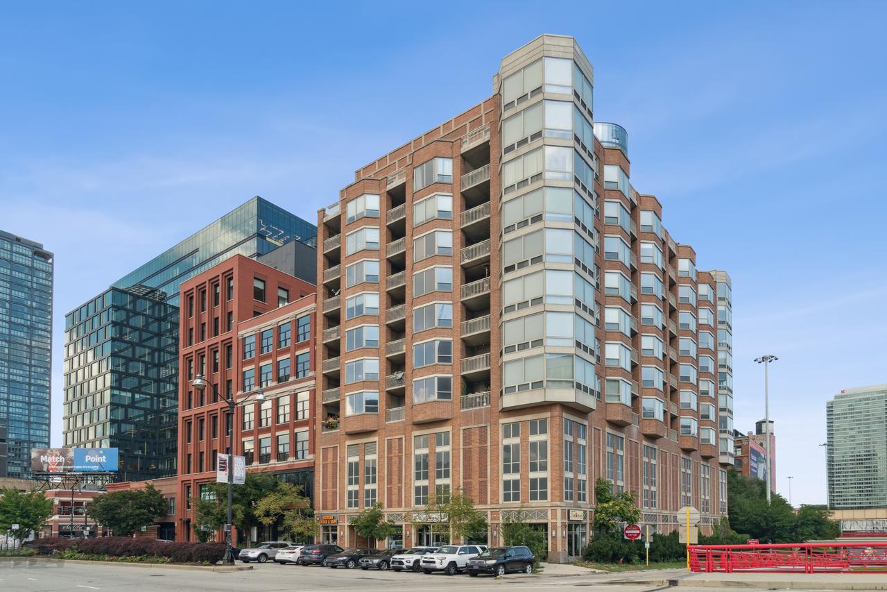 720 W Randolph St. #502, Chicago, IL 60661
