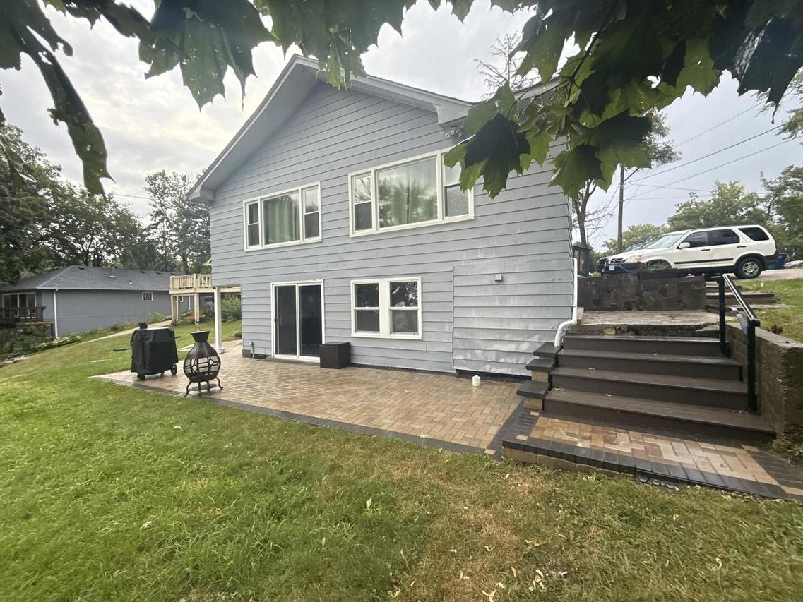 21990 W 6th St., Lake Villa, IL 60046
