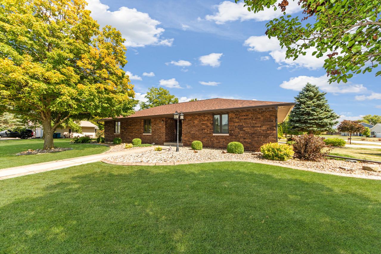 728 Claire St., Minonk, IL 61760