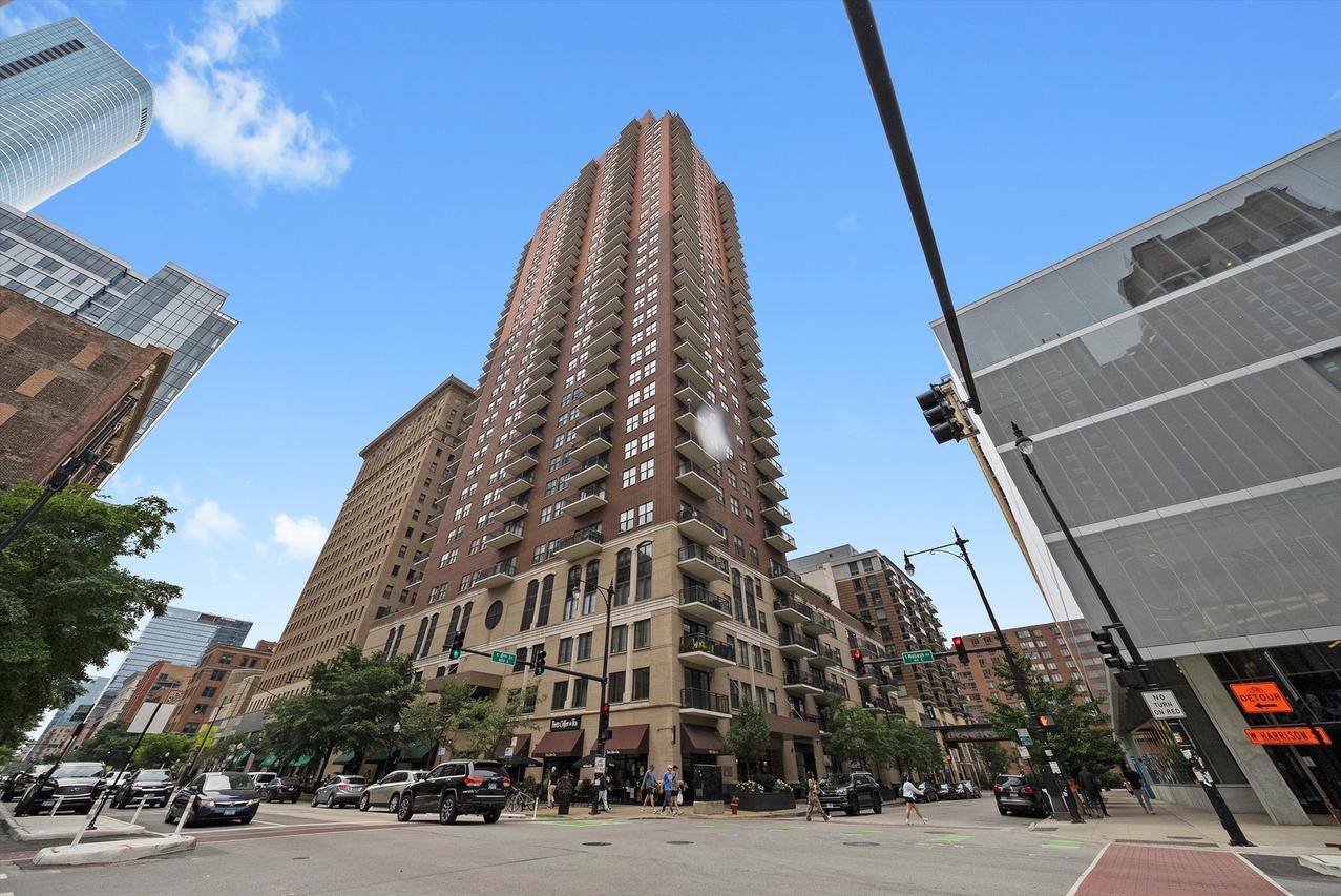 41 E 8th St. #1201, Chicago, IL 60605