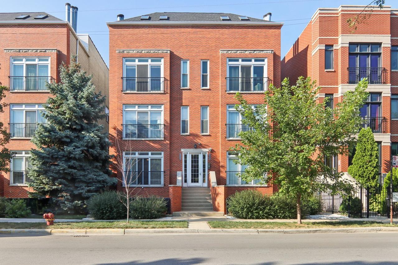 1712 W Diversey Pkwy. #1, Chicago, IL 60614