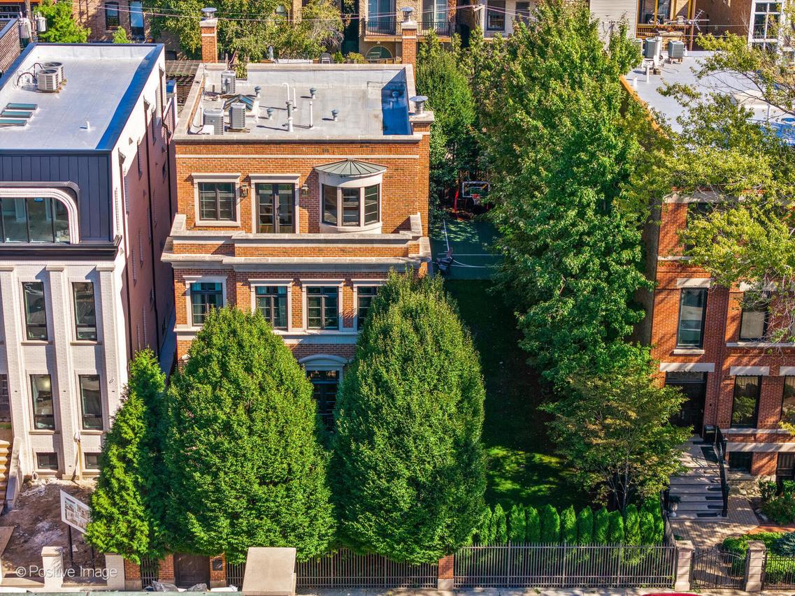 2043 N Clifton Ave., Chicago, IL 60614