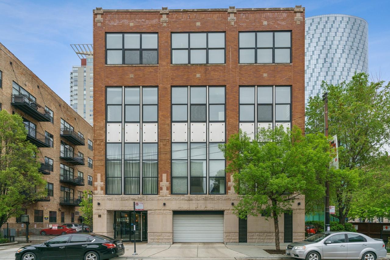 11 N Green St. #2D, Chicago, IL 60607
