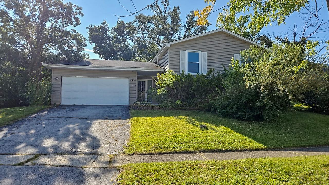 655 Sullivan Ln., University Park, IL 60484