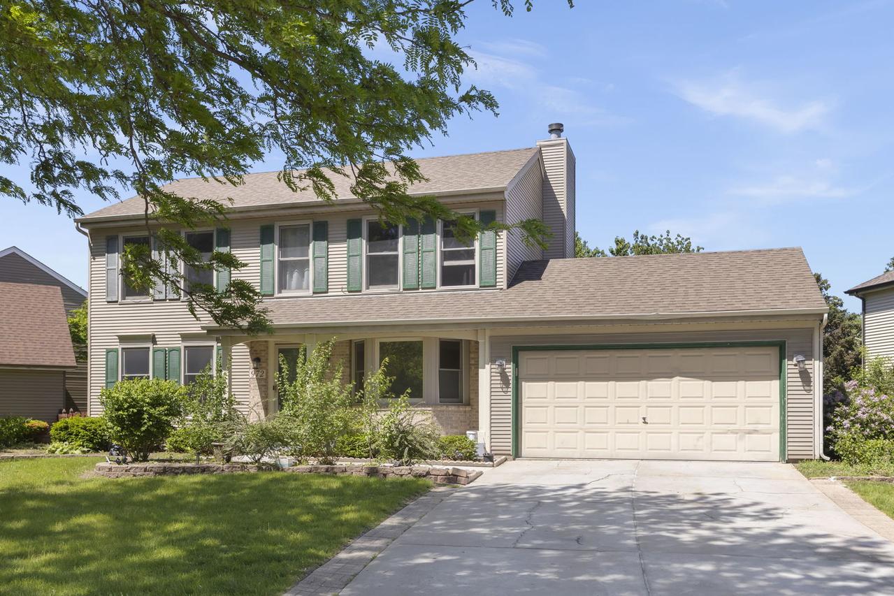 972 Westgate Dr., Aurora, IL 60506