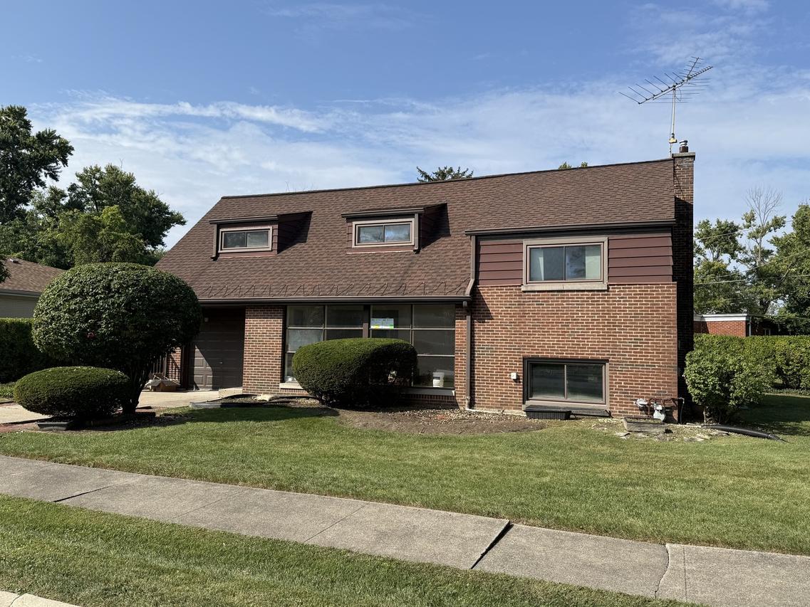 18458 Stedhall Rd., Homewood, IL 60430