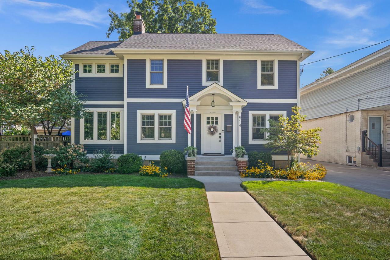514 Main St., Batavia, IL 60510