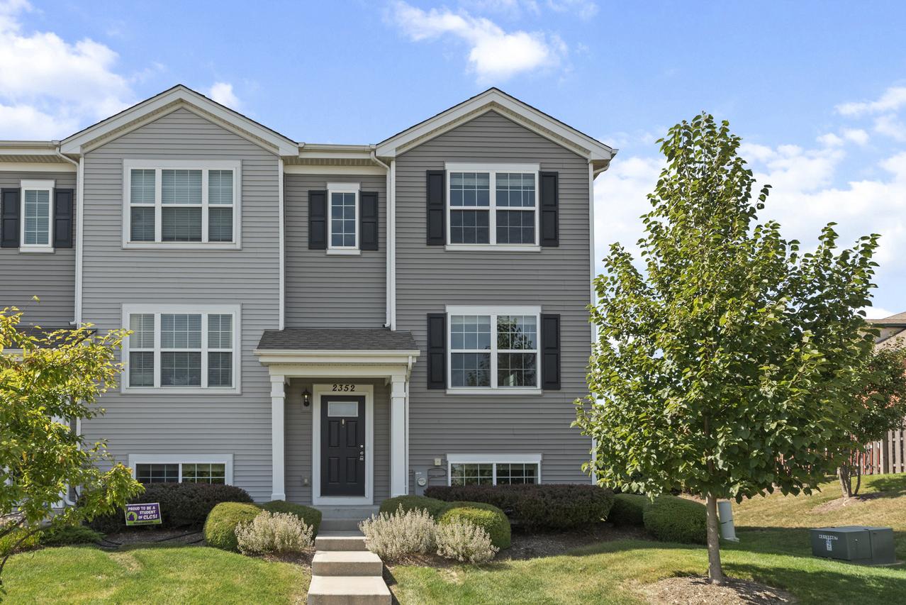 2352 Upland Rd., Pingree Grove, IL 60140