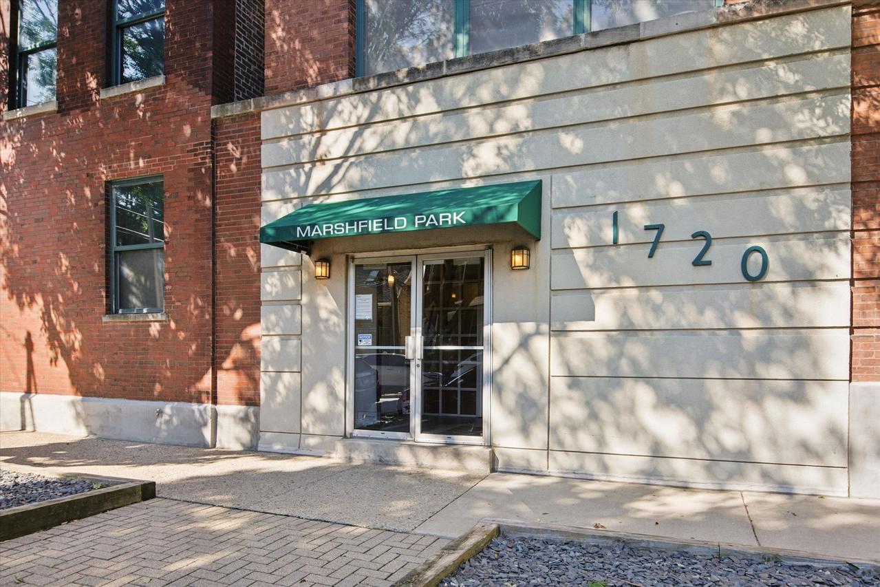 1720 N Marshfield Ave. #401, Chicago, IL 60622