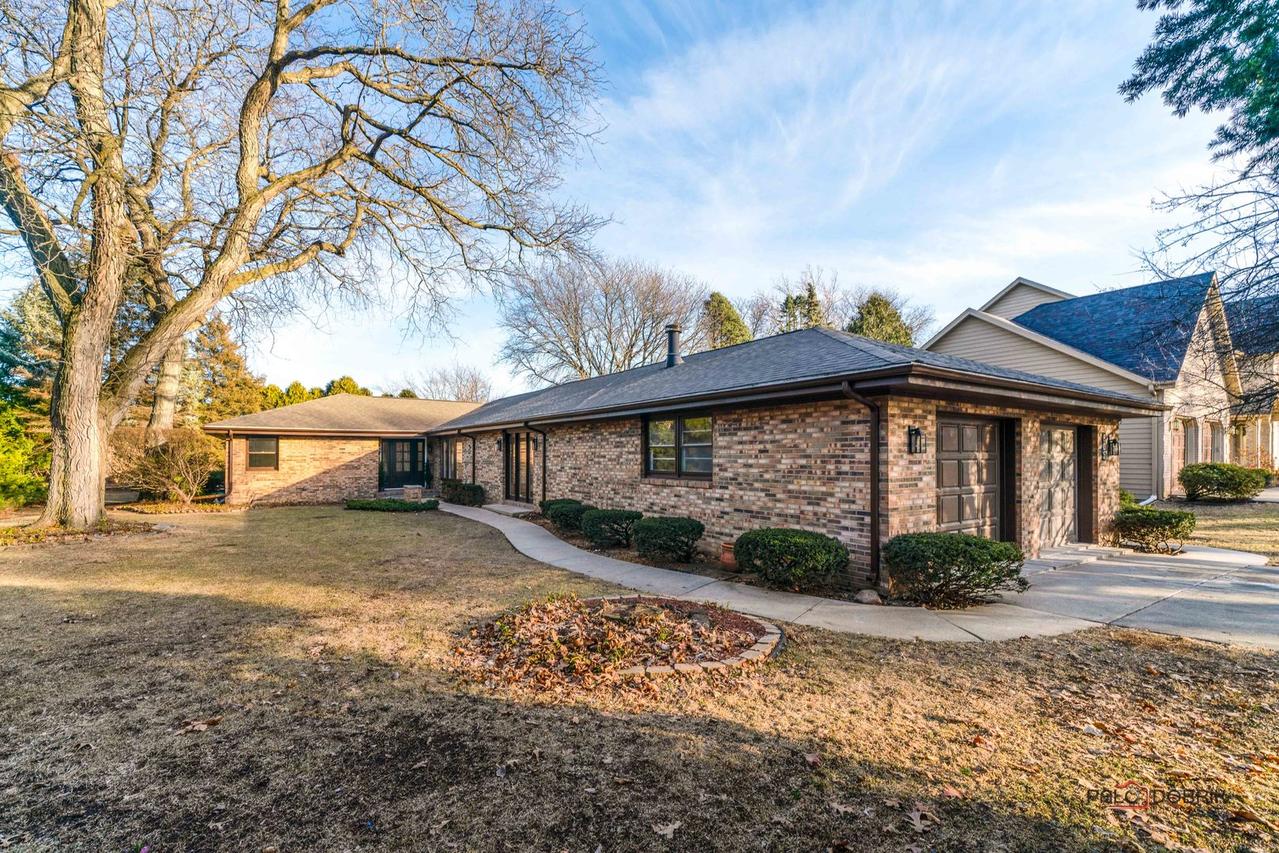 805 S Benton St., Palatine, IL 60067