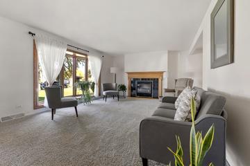 1811 N Aspen Dr., Mount Prospect, IL 60056