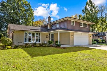 1811 N Aspen Dr., Mount Prospect, IL 60056