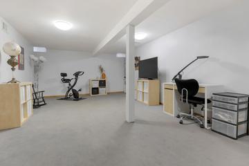 1811 N Aspen Dr., Mount Prospect, IL 60056