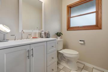 1811 N Aspen Dr., Mount Prospect, IL 60056