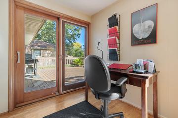 1811 N Aspen Dr., Mount Prospect, IL 60056