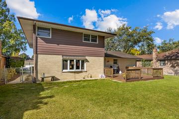1811 N Aspen Dr., Mount Prospect, IL 60056