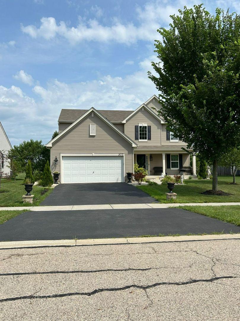 377 Fieldstone Dr., Woodstock, IL 60098