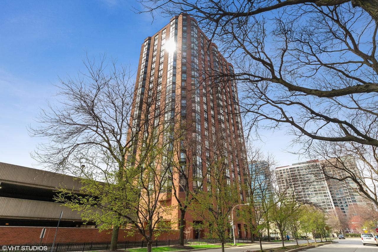 901 S Plymouth Ct. #1606, Chicago, IL 60605
