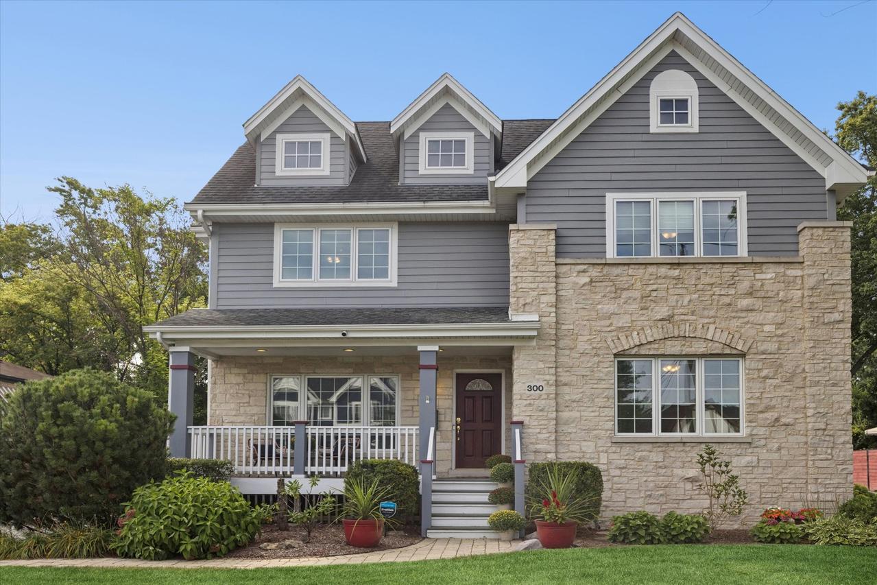 300 E Crescent Ave., Elmhurst, IL 60126