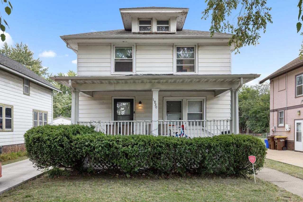 1930 S 4th St., Rockford, IL 61104