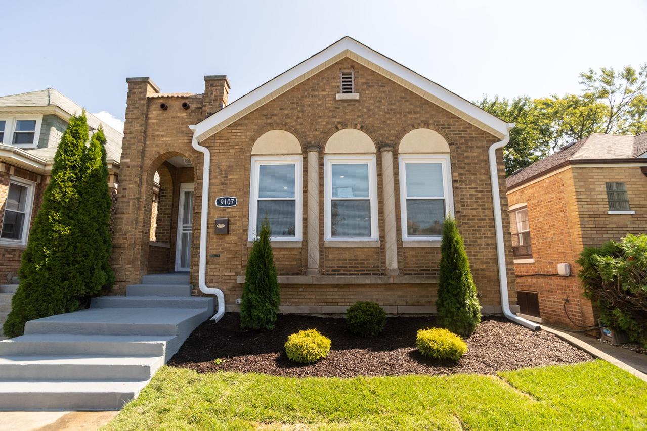 9107 S Aberdeen St., Chicago, IL 60620