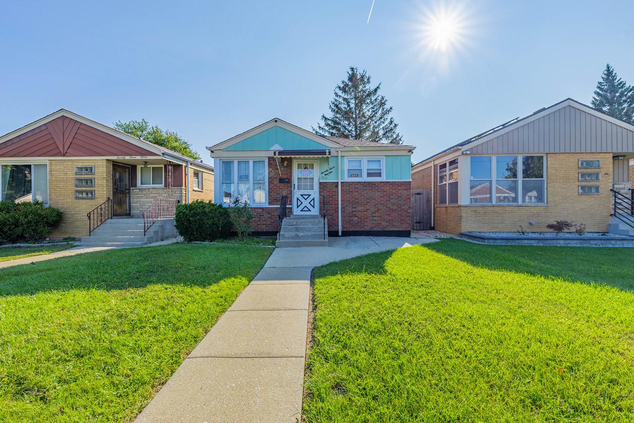 7719 S Spaulding Ave., Chicago, IL 60652