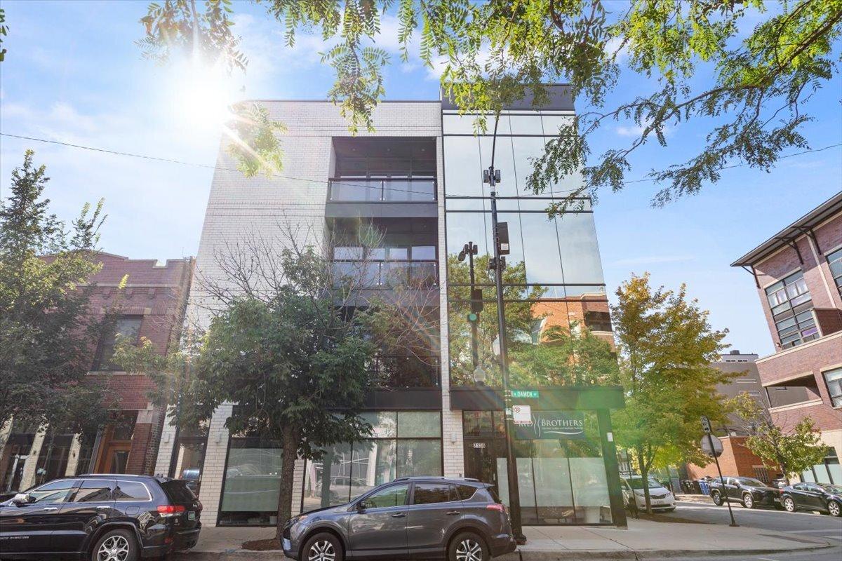 2138 N Damen Ave. #2, Chicago, IL 60647