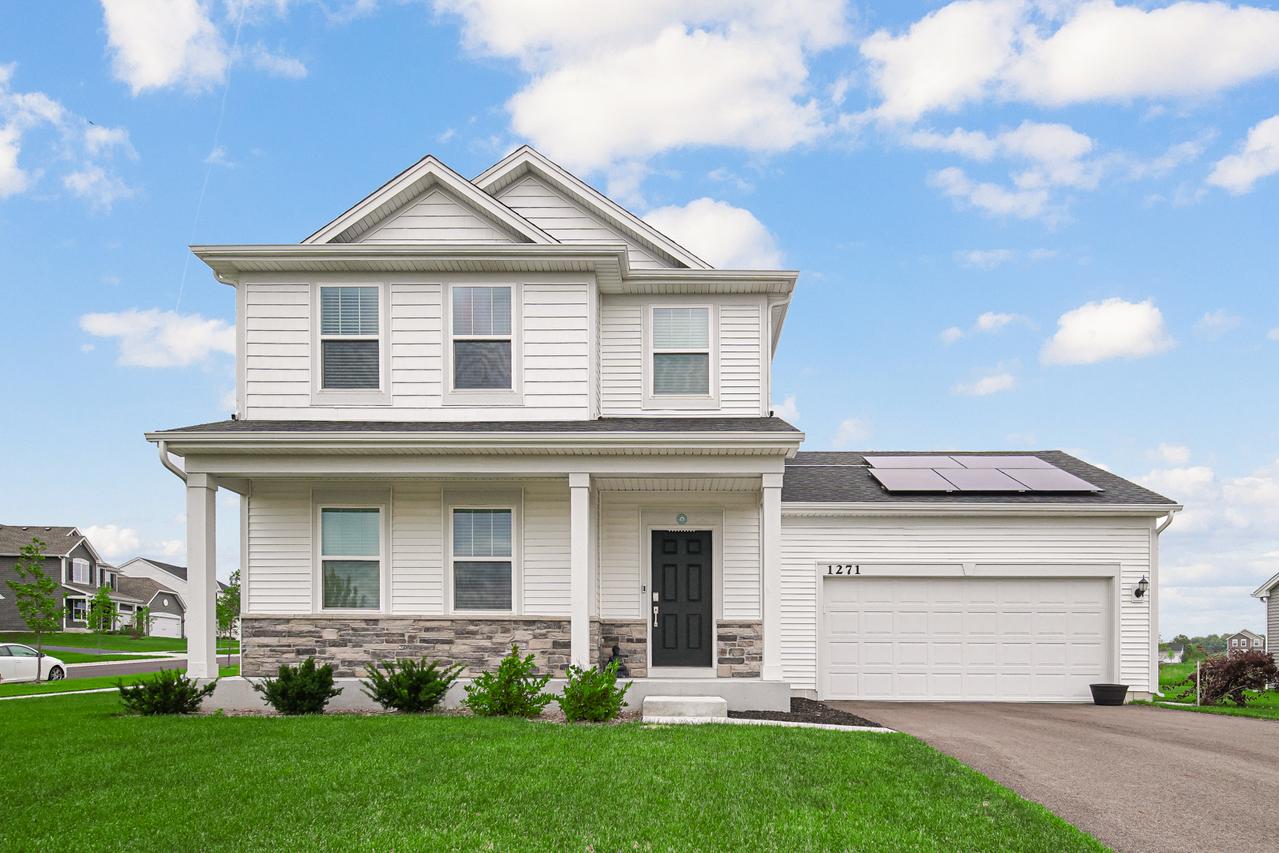 1271 Highbrook Ave., Hampshire, IL 60140