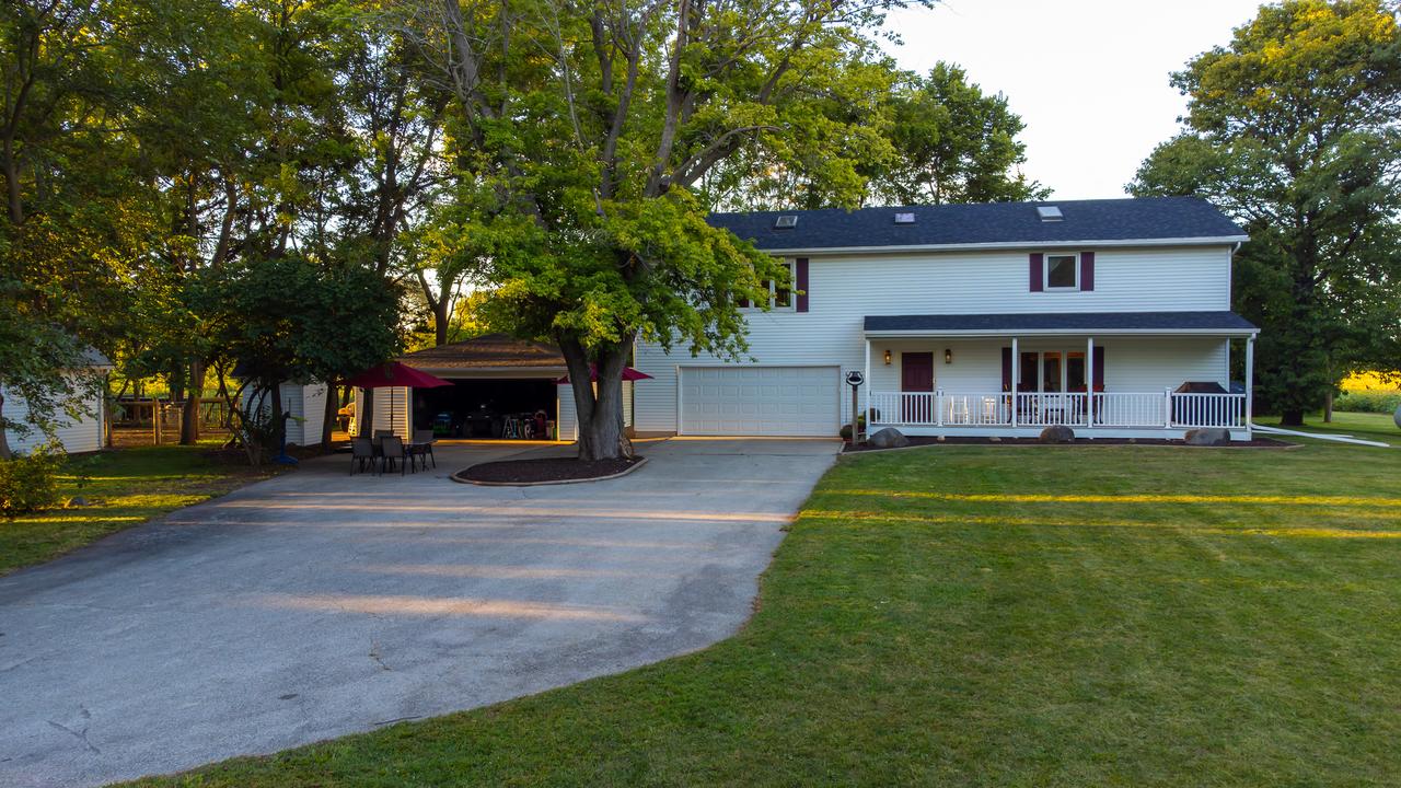 3180 E North Rd., Morris, IL 60450