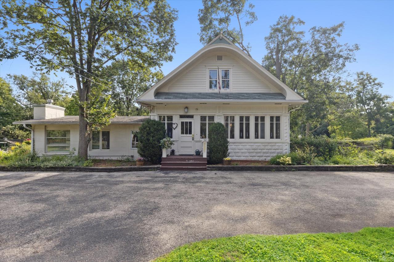 [Address Hidden by Seller], Burr Ridge, IL 60527