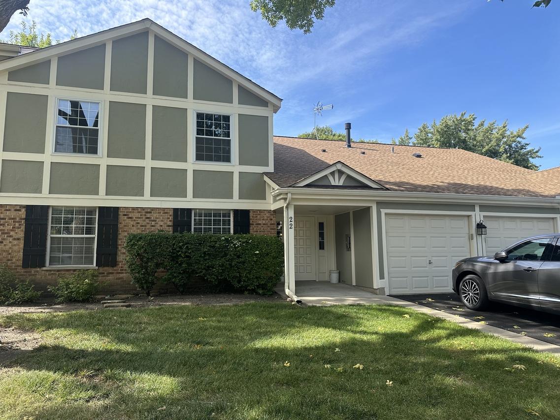 22 Waterbury Ln. #N1, Schaumburg, IL 60193