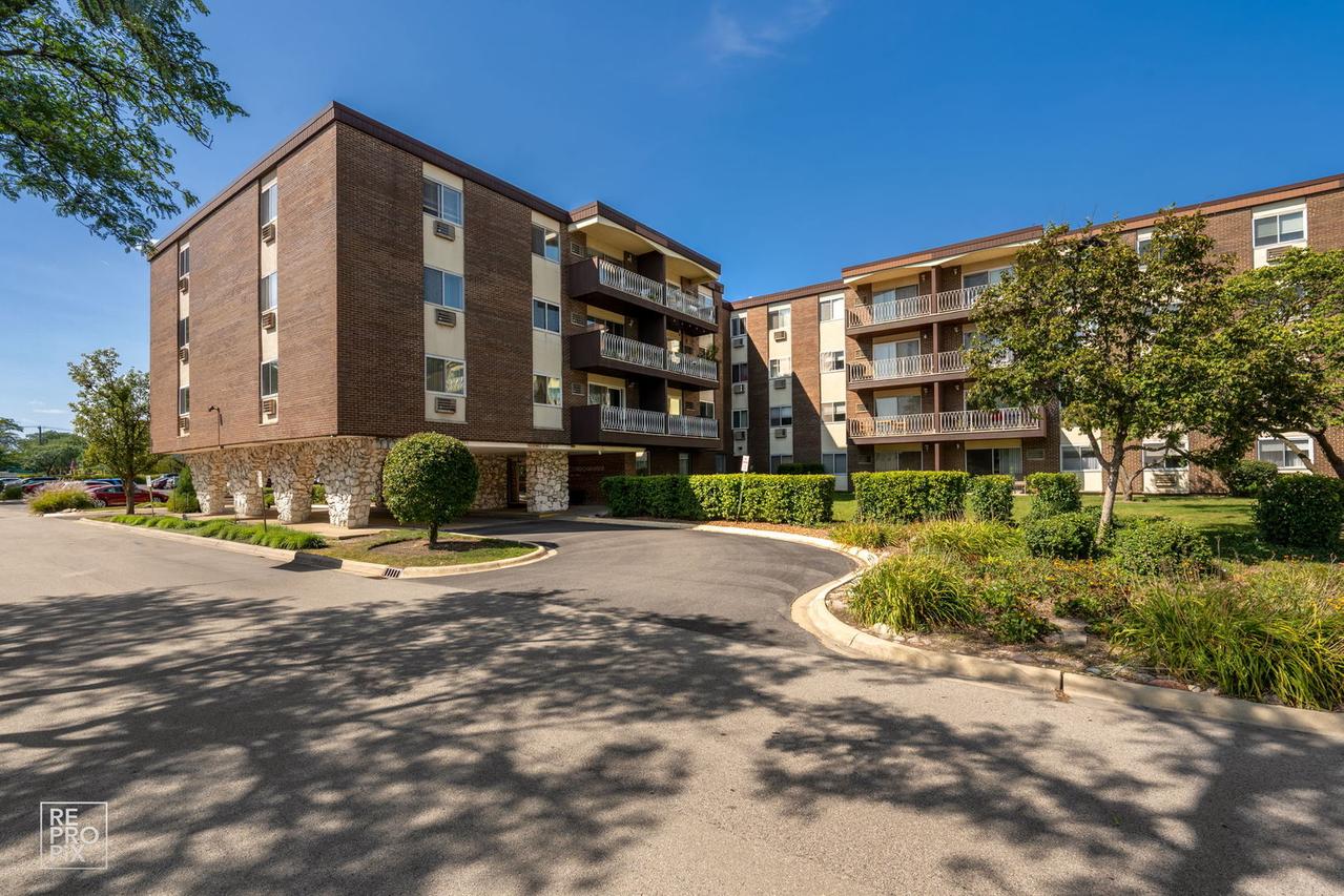 1311 S Finley Rd. #204, Lombard, IL 60148