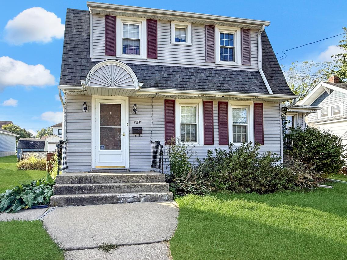 727 E Garden St., Freeport, IL 61032