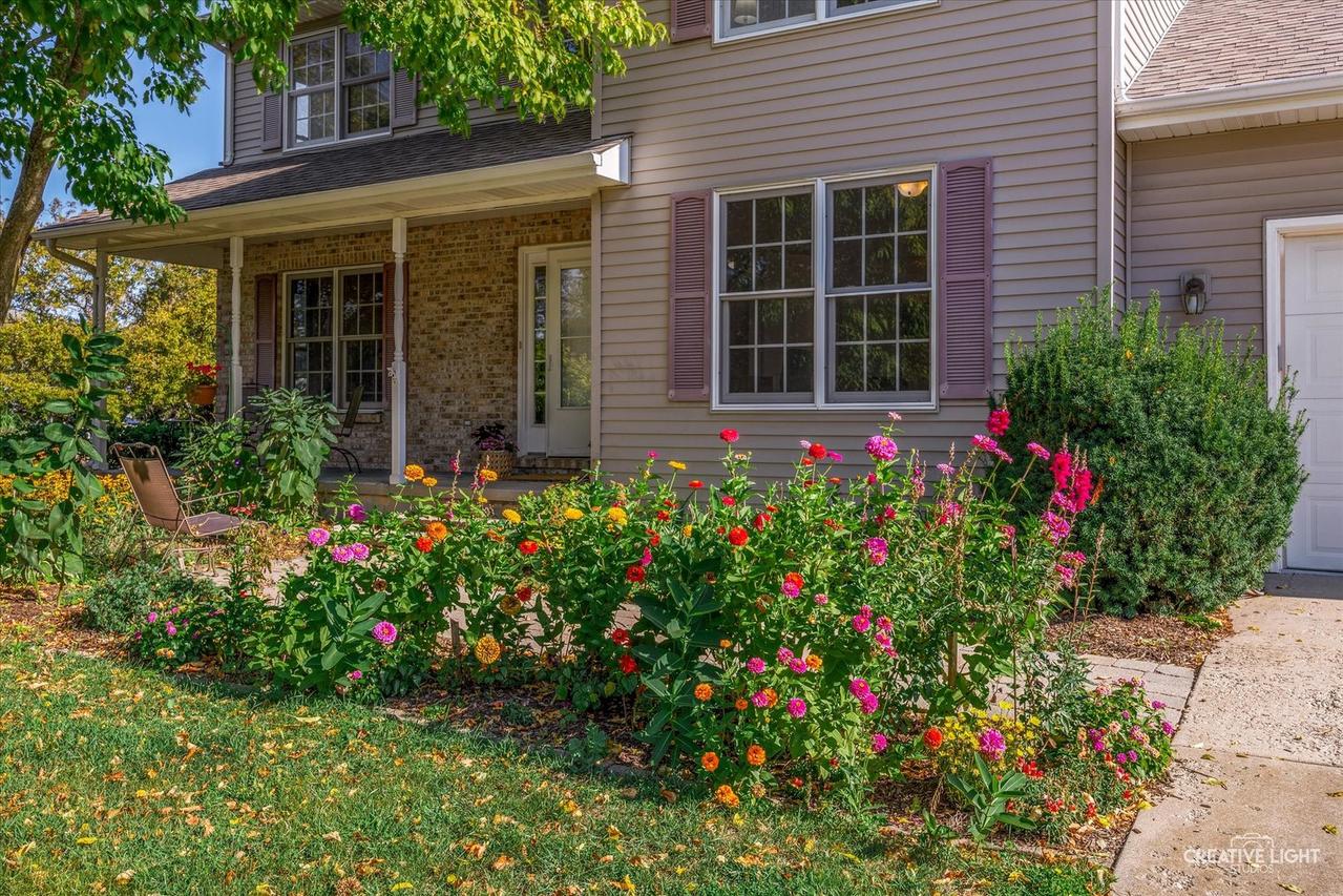 111 Salem Dr., Dekalb, IL 60115